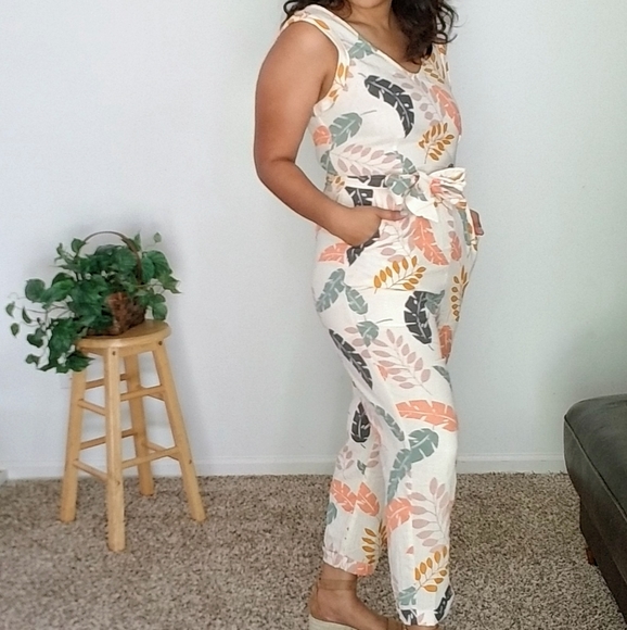 AVANT-GARDE CREAM LEAF PRINT JUMPSUIT - Picture 3 of 9